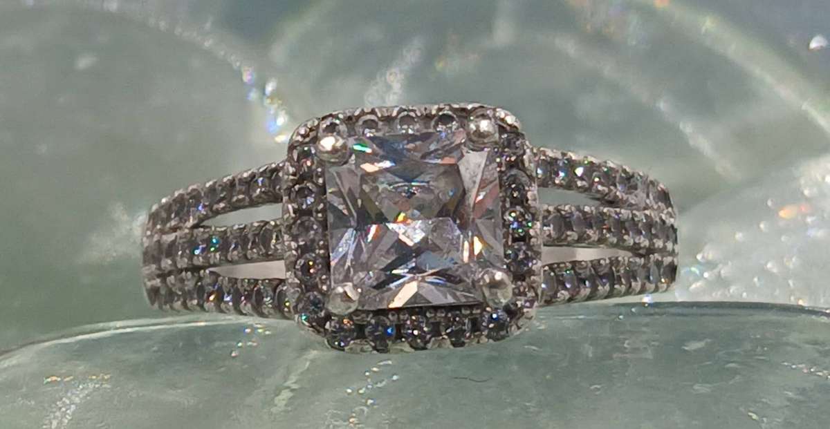 Beautiful Sterling Silver Ring