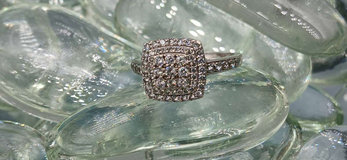 Elegant Sterling Silver Ring