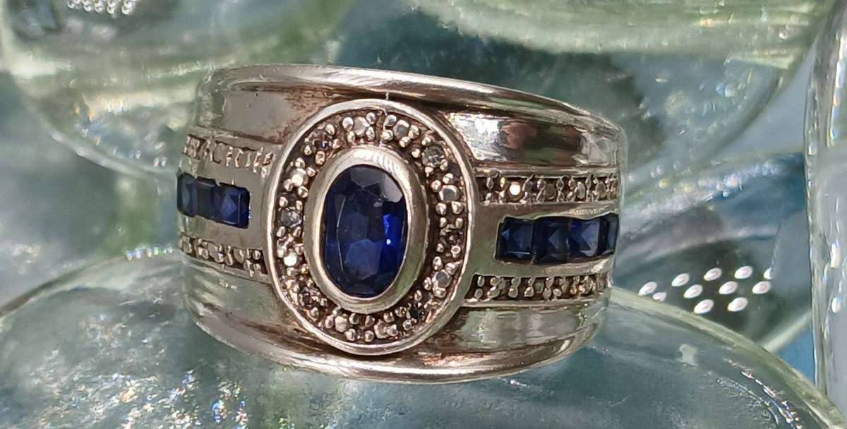 Beautiful Sterling Silver Ring