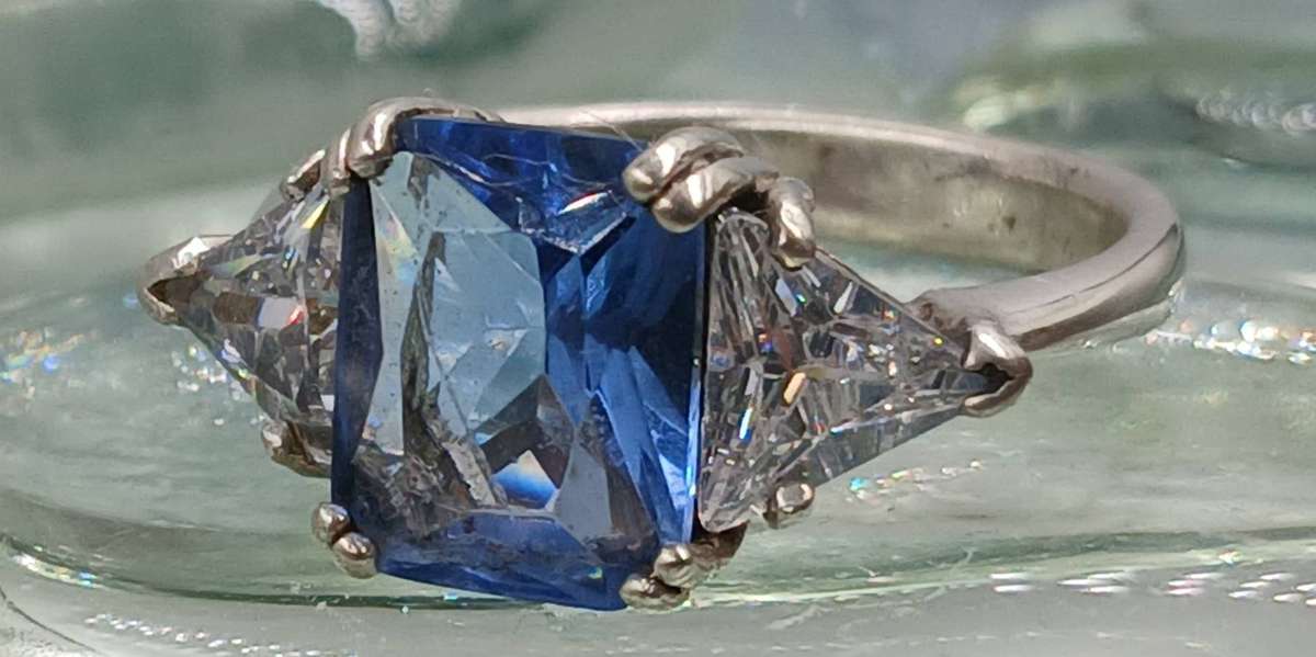 Beautiful Sterling Silver Ring with Large Blue Stone