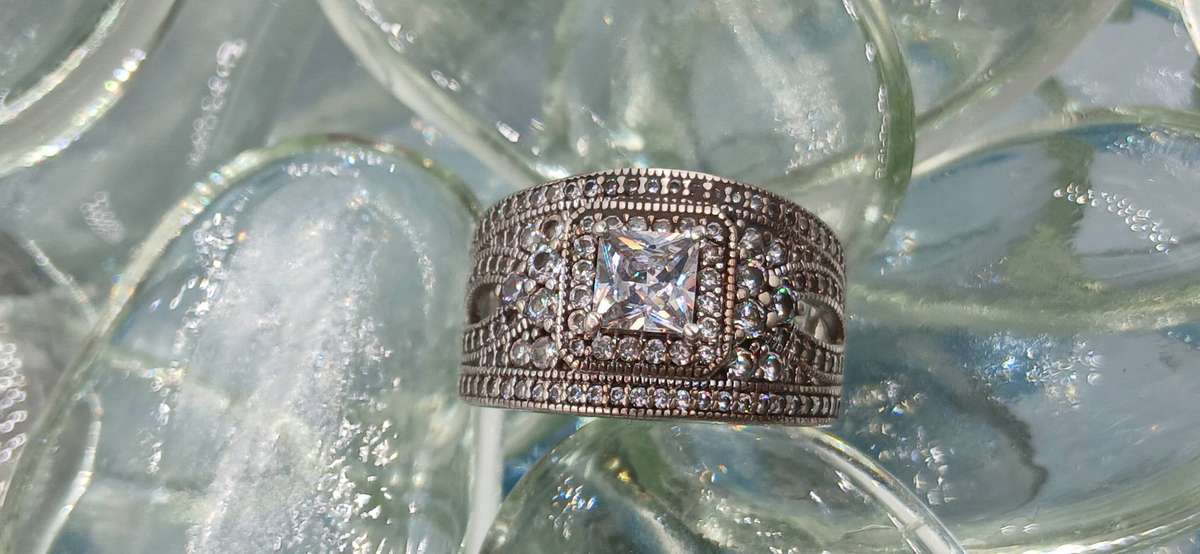 Beautiful Sterling Silver Ring