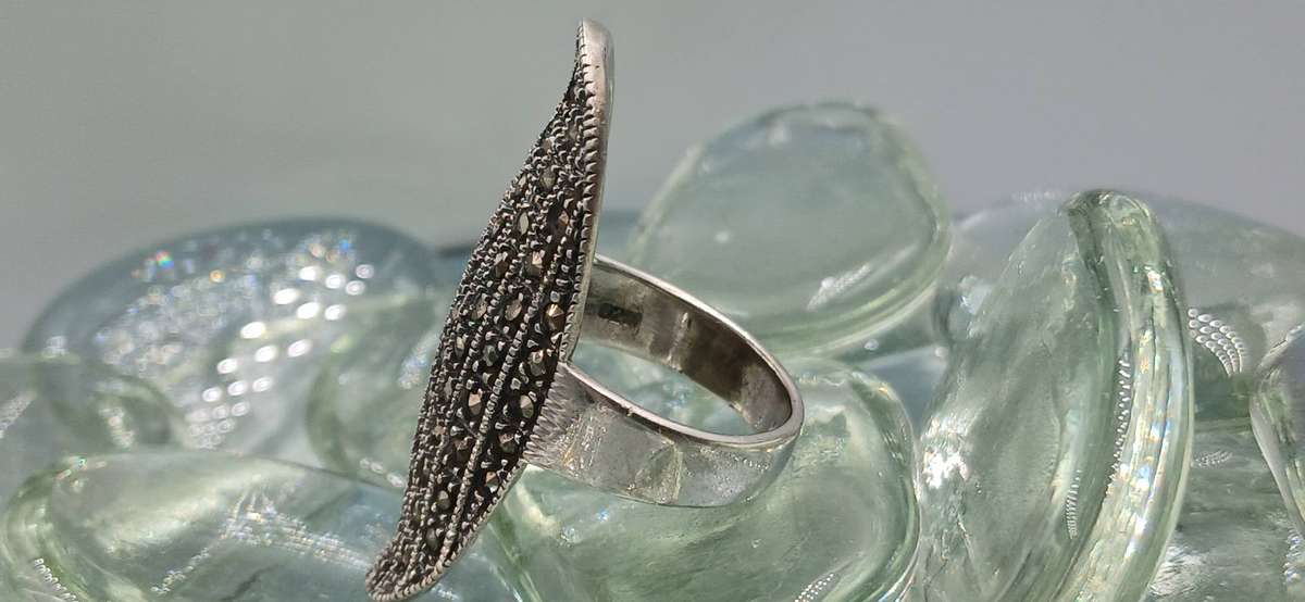 Vintage Sterling Silver Marquisette Long Ring