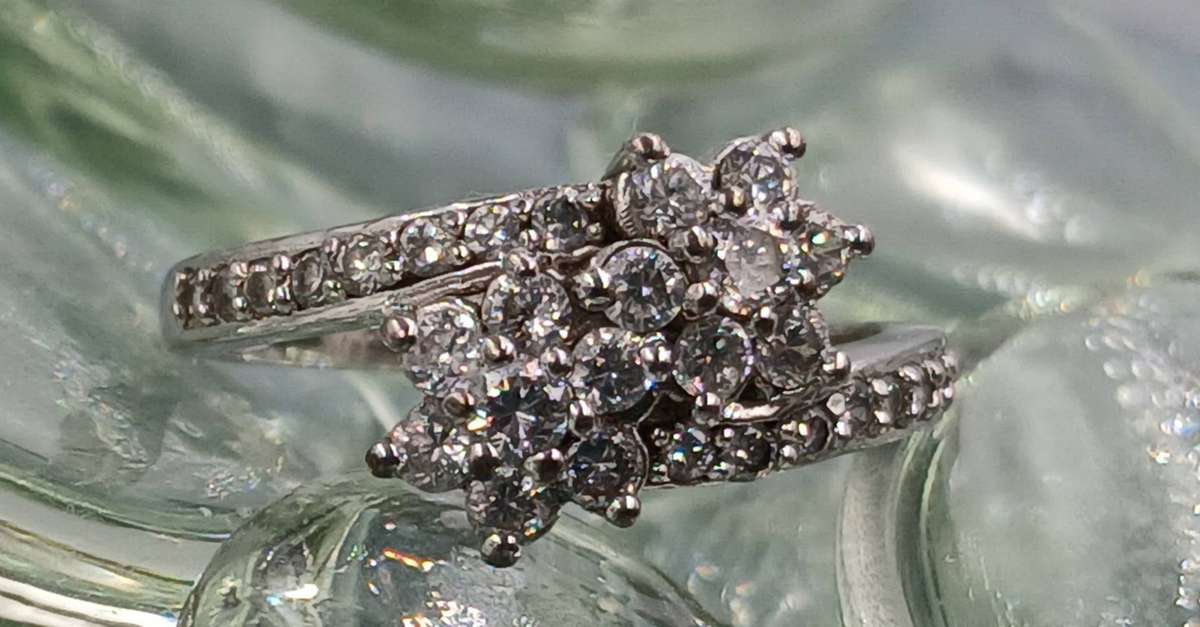 Elegant Sterling Silver Ring