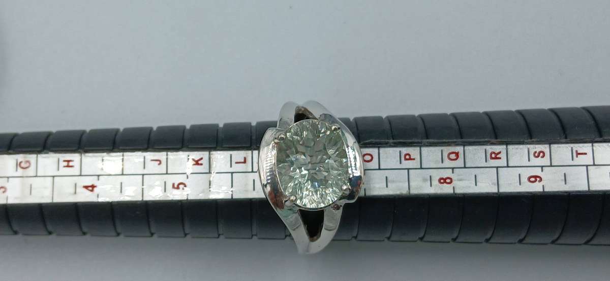 Beautiful Sterling Silver Ring with Big Light Green Stone