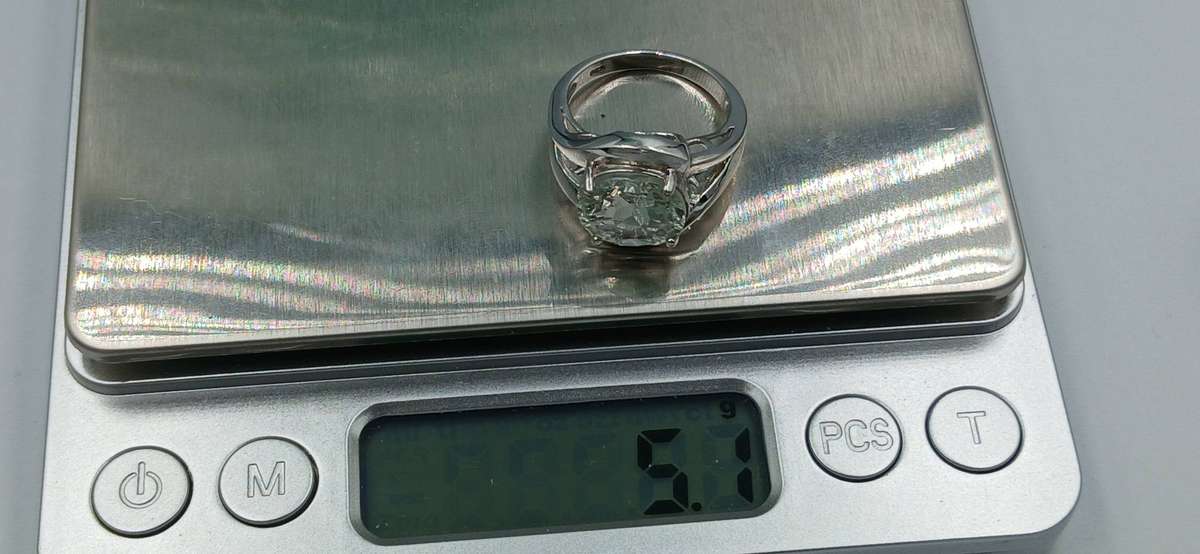 Beautiful Sterling Silver Ring with Big Light Green Stone