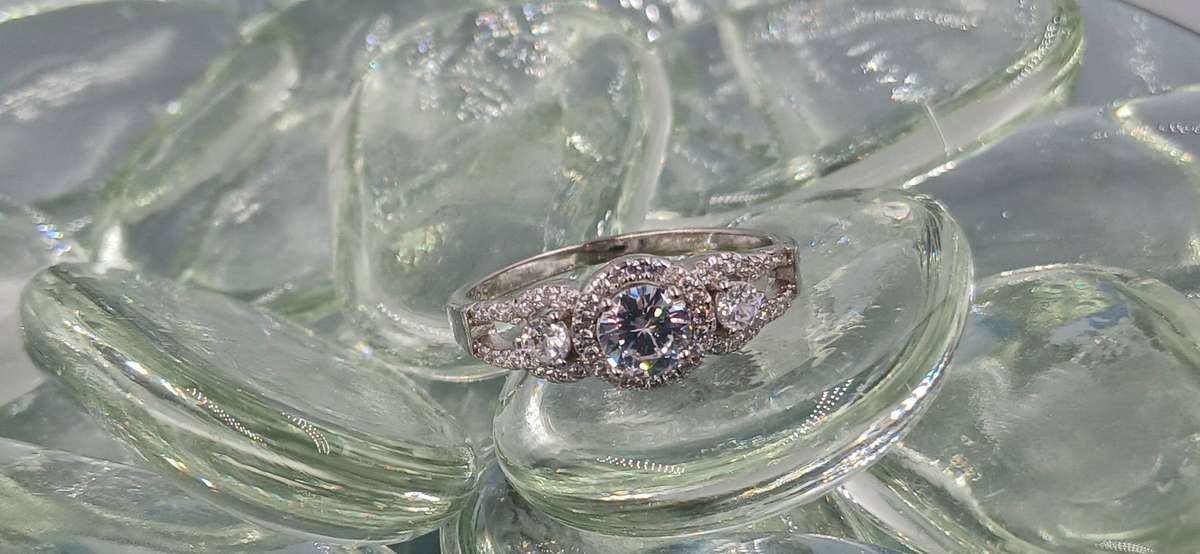 Stunning Sterling Silver Ring