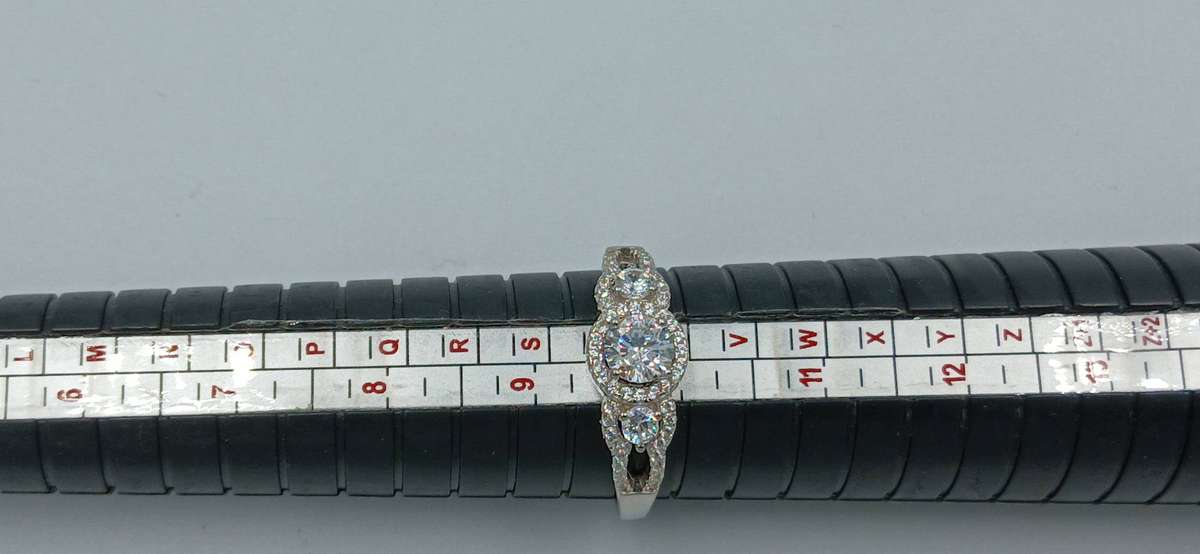 Stunning Sterling Silver Ring