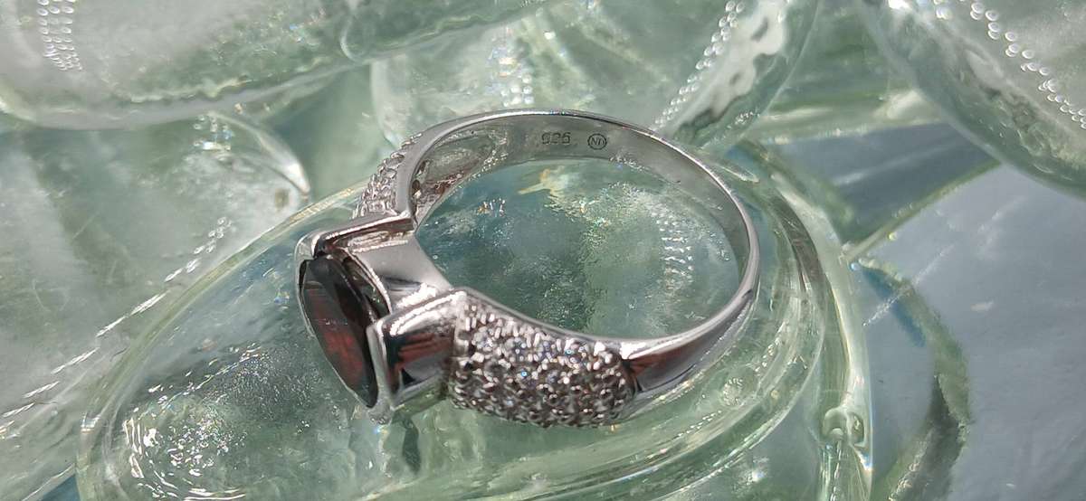 Elegant Sterling Silver Set \Earrings & Ring\