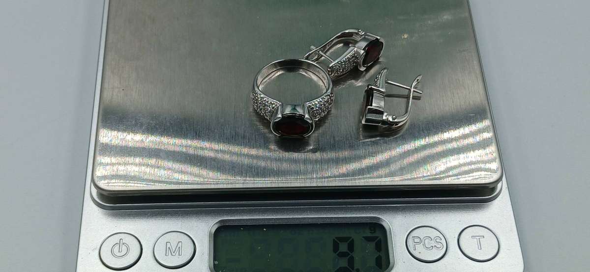 Elegant Sterling Silver Set \Earrings & Ring\