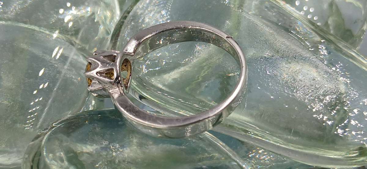 Beautiful Sterling Silver Ring with Citrine
