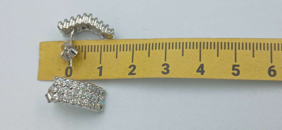 Elegant Sterling Silver Stud Earrings CZ