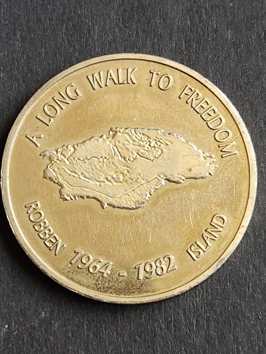 Nelson Mandela Long Walk to Freedom Robben Island 1864'1982 (Gold Plated) Medallion 40mm x 40mm