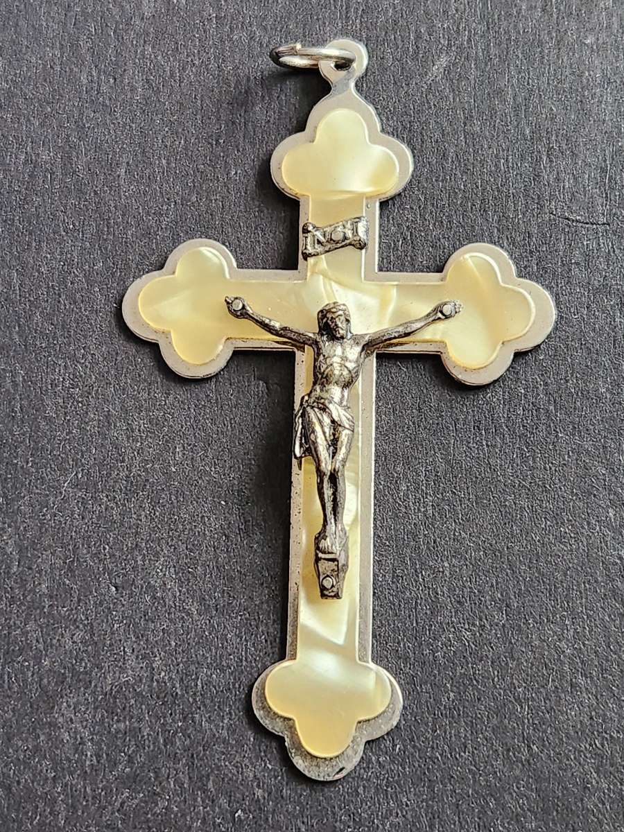 Vintage Crucifix- as per photograph