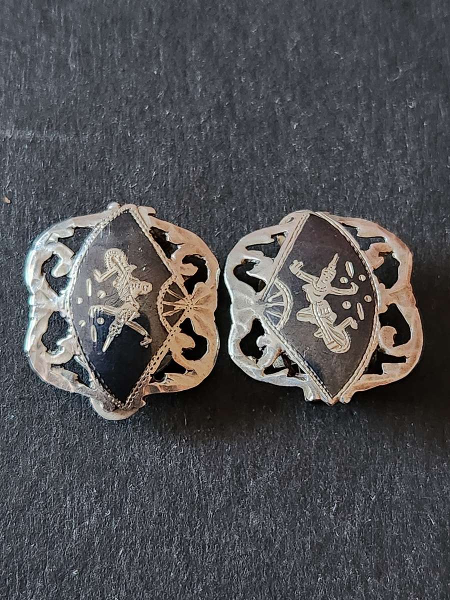 Vintage Siam Sterling Silver Earrings 4.9g - as per photograph