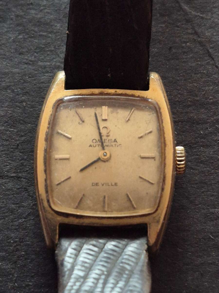Vintage Ladies Omega Deville Automatic Wrist Watch with original winder (not working)