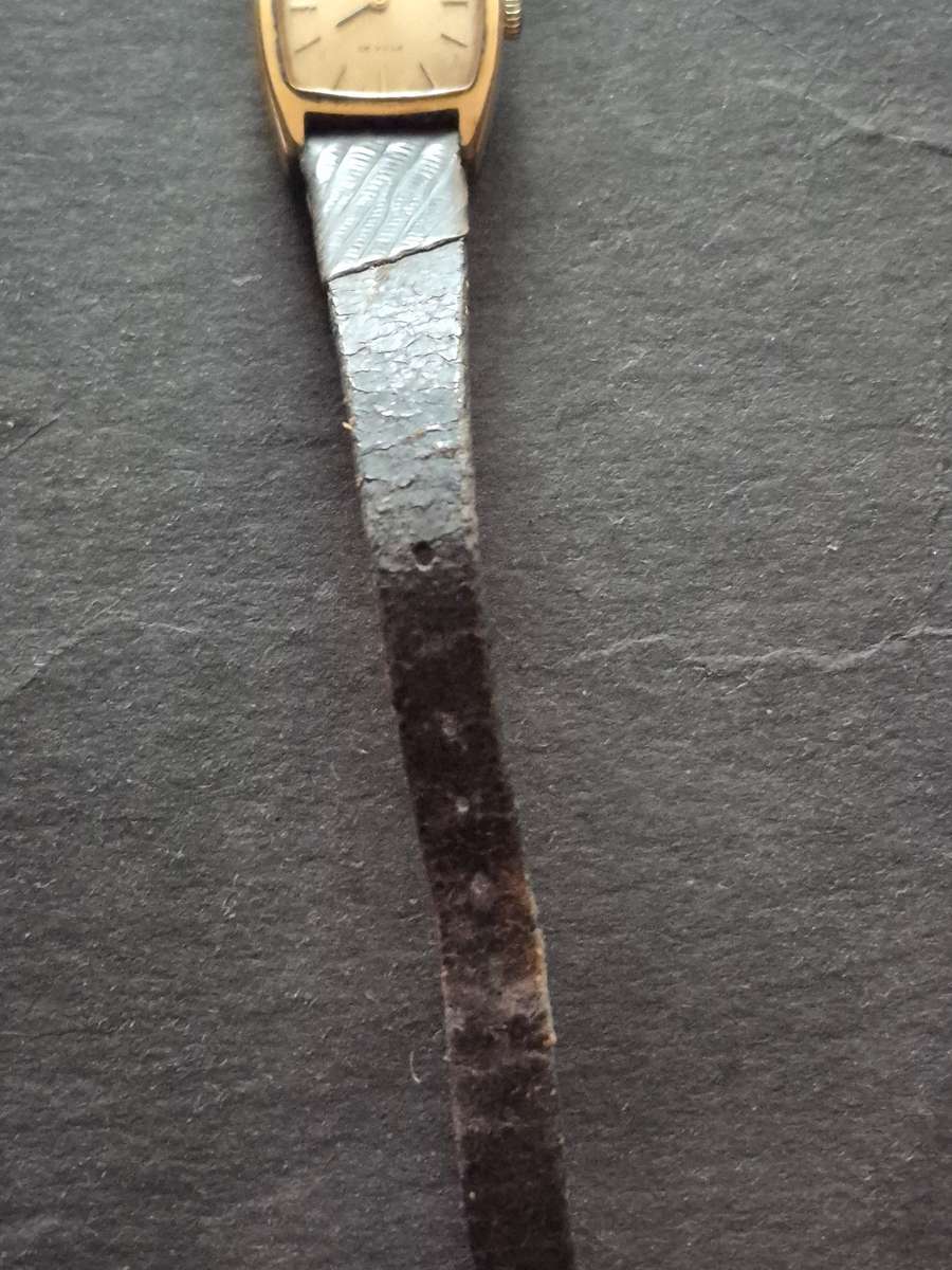 Vintage Ladies Omega Deville Automatic Wrist Watch with original winder (not working)