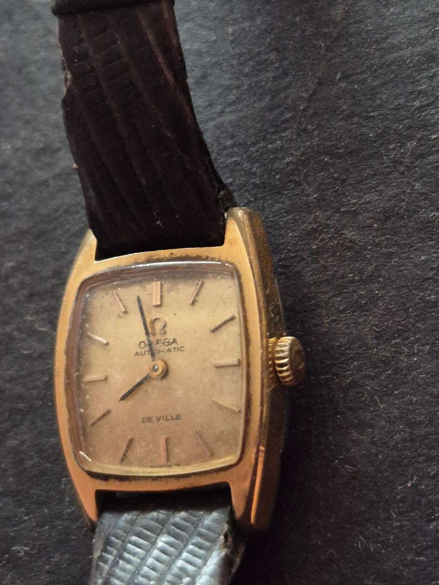 Vintage Ladies Omega Deville Automatic Wrist Watch with original winder (not working)