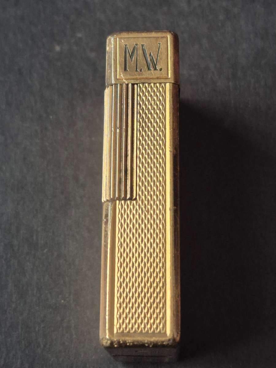 St. Dupont Lighter - made in France (large gold plated) - nice condition - needs to be gassed
