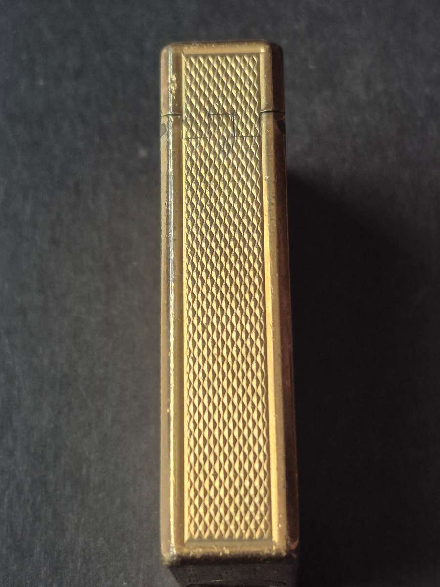 St. Dupont Lighter - made in France (large gold plated) - nice condition - needs to be gassed