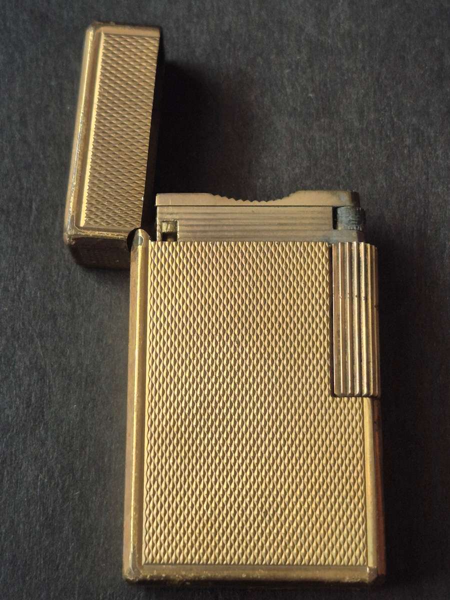 St. Dupont Lighter - made in France (large gold plated) - nice condition - needs to be gassed