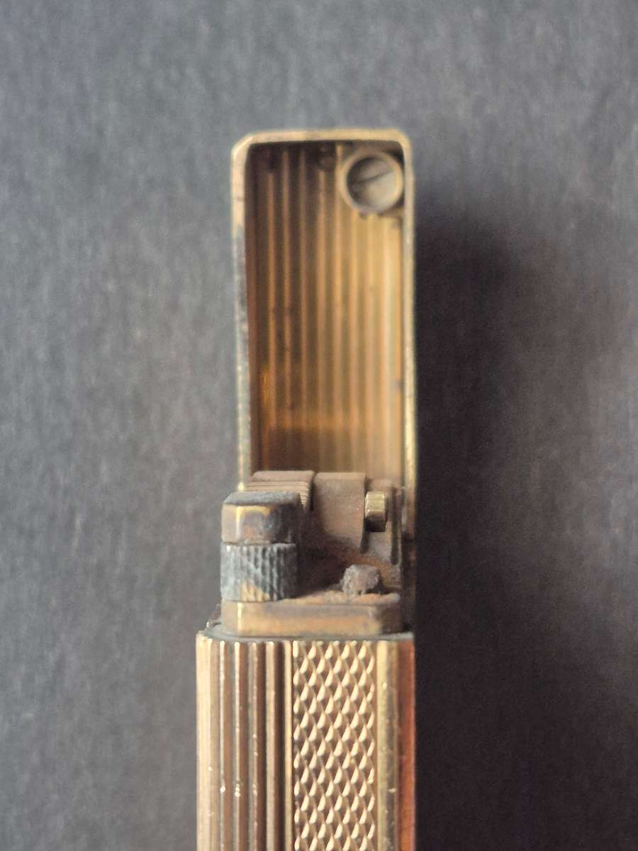 St. Dupont Lighter - made in France (large gold plated) - nice condition - needs to be gassed