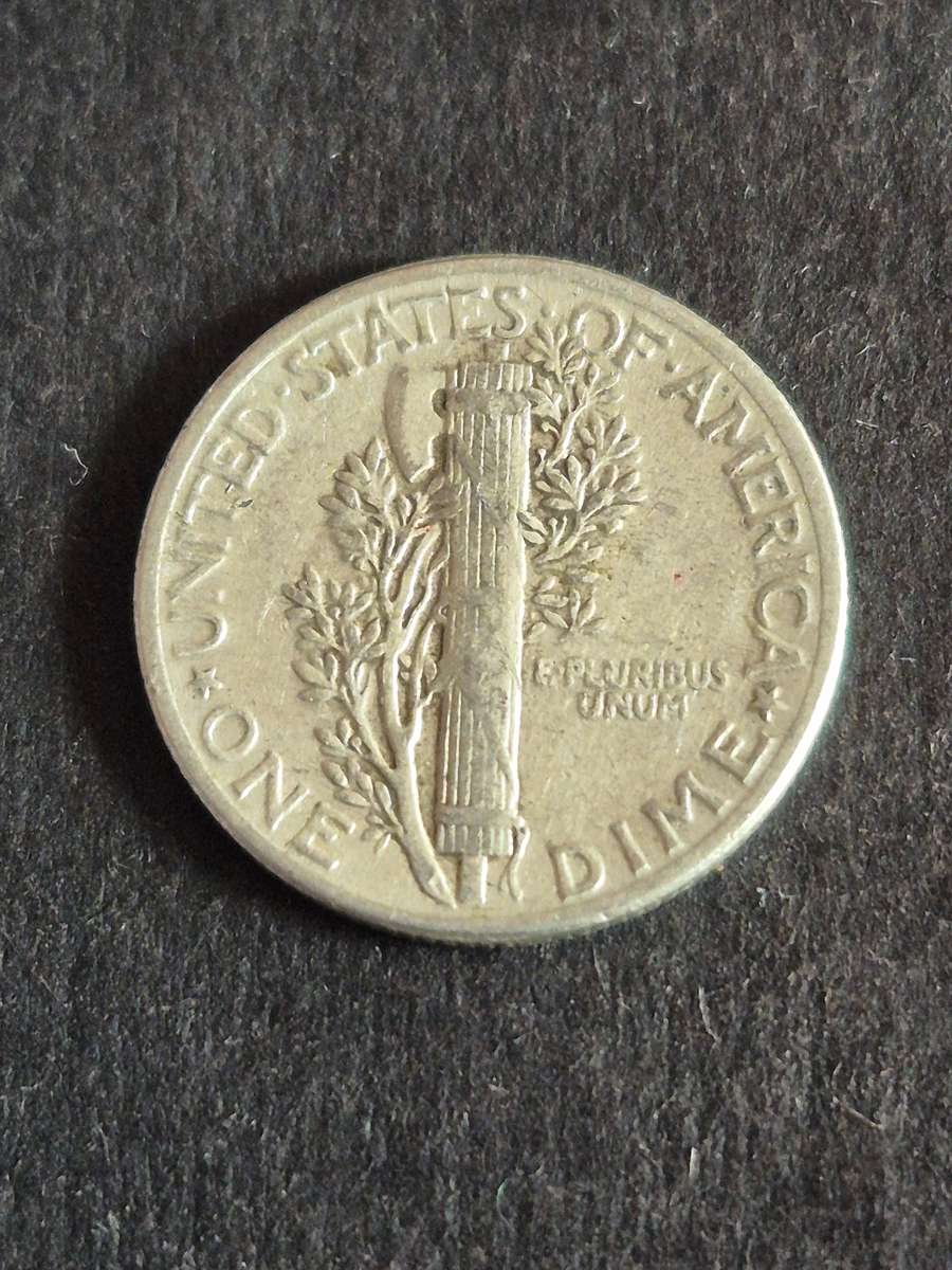 USA Mercury Dime 1945 Silver