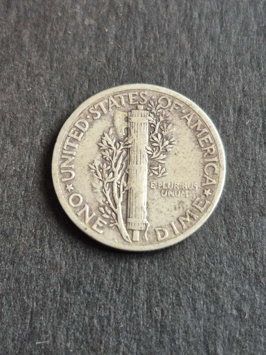 USA Mercury Dime 1945 Silver