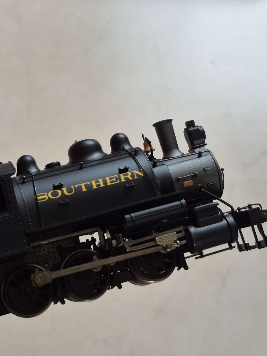 Spectrum Item no. 81805 "HO" 0-6-0 Saddle Tank Switcher - DCC Ready (Southern)