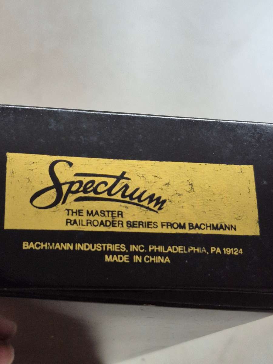 Spectrum Item no. 81805 "HO" 0-6-0 Saddle Tank Switcher - DCC Ready (Southern)