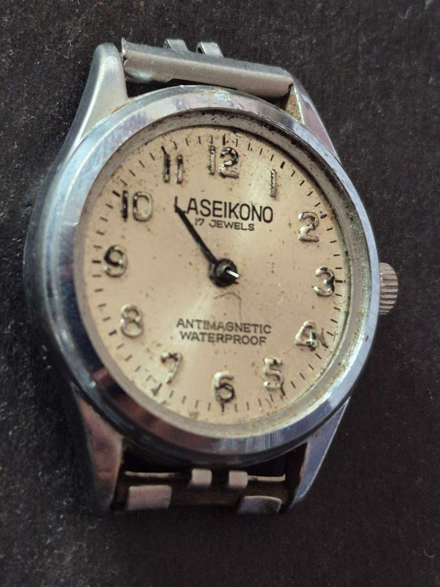 Vintage Laseikono 17 Jewels Antimagnetic Water Resistant Men's Wrist Watch- sold as is (not working)