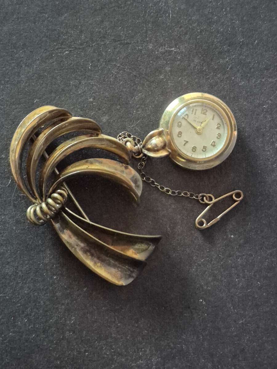 Rolled Gold 15 Jewels Nurse's Fob Watch missing Winder (20 Microns) not working