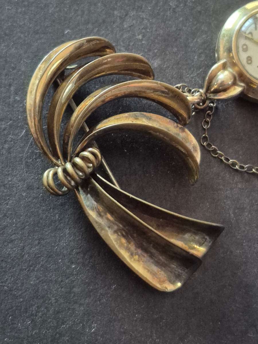 Rolled Gold 15 Jewels Nurse's Fob Watch missing Winder (20 Microns) not working