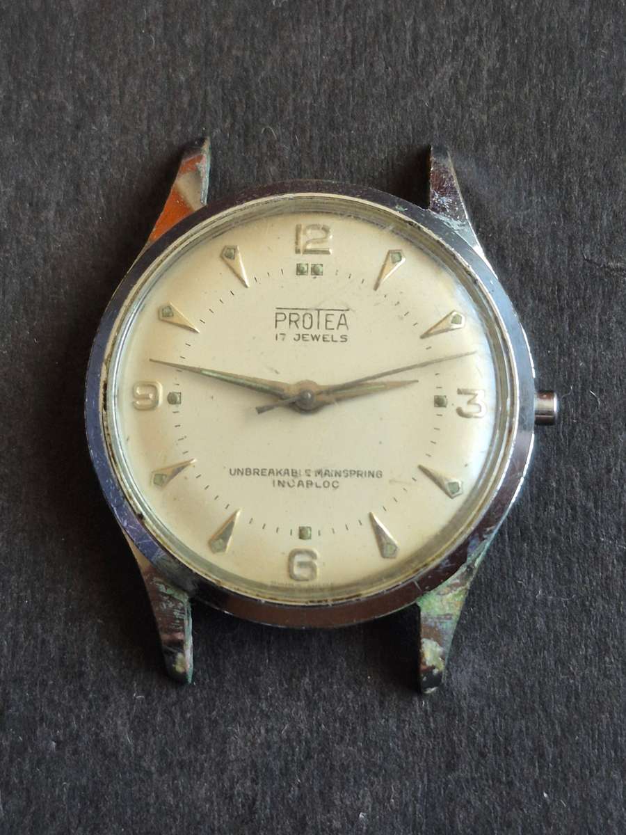 Vintage Protea 17 Jewels Unbreakable Mainspring Incabloc Men's Wrist Watch- missing winder-not work