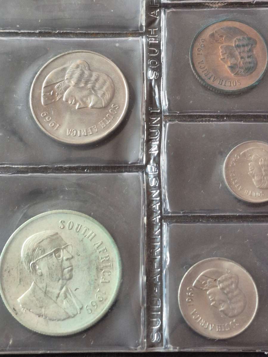 SA Mint Pack 1969 English (scarce date)