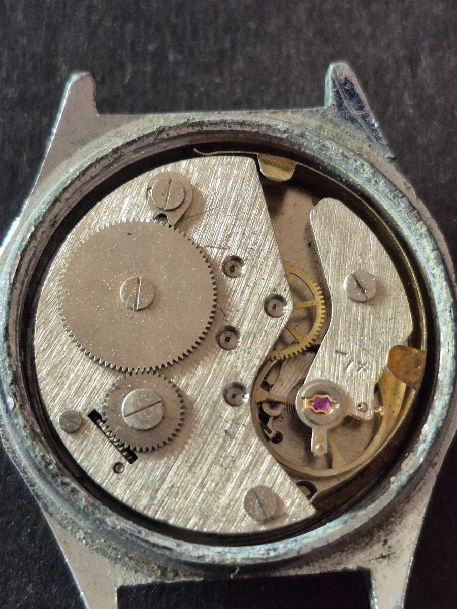 Vintage Men's Lanco 17 Jewels Pull Lever Mechanical Wrist Watch - missing winder (not working)
