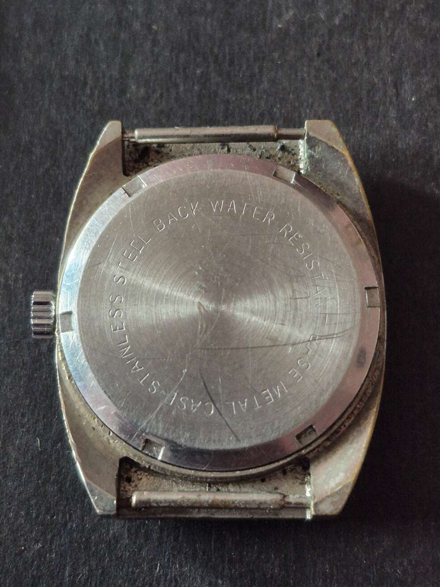 Vintage Men's Rottery 17 Deluxe Waterproof Antimagnetic Men's Wrist Watch (runs/stops) needs to be s
