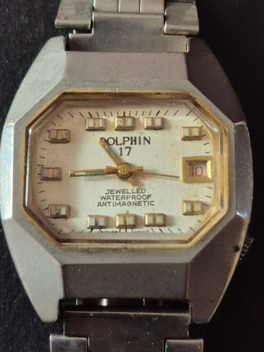 Vintage Dolphin 17 Jewelled Waterproof Antimagnetic Men's Wrist Watch (not working)