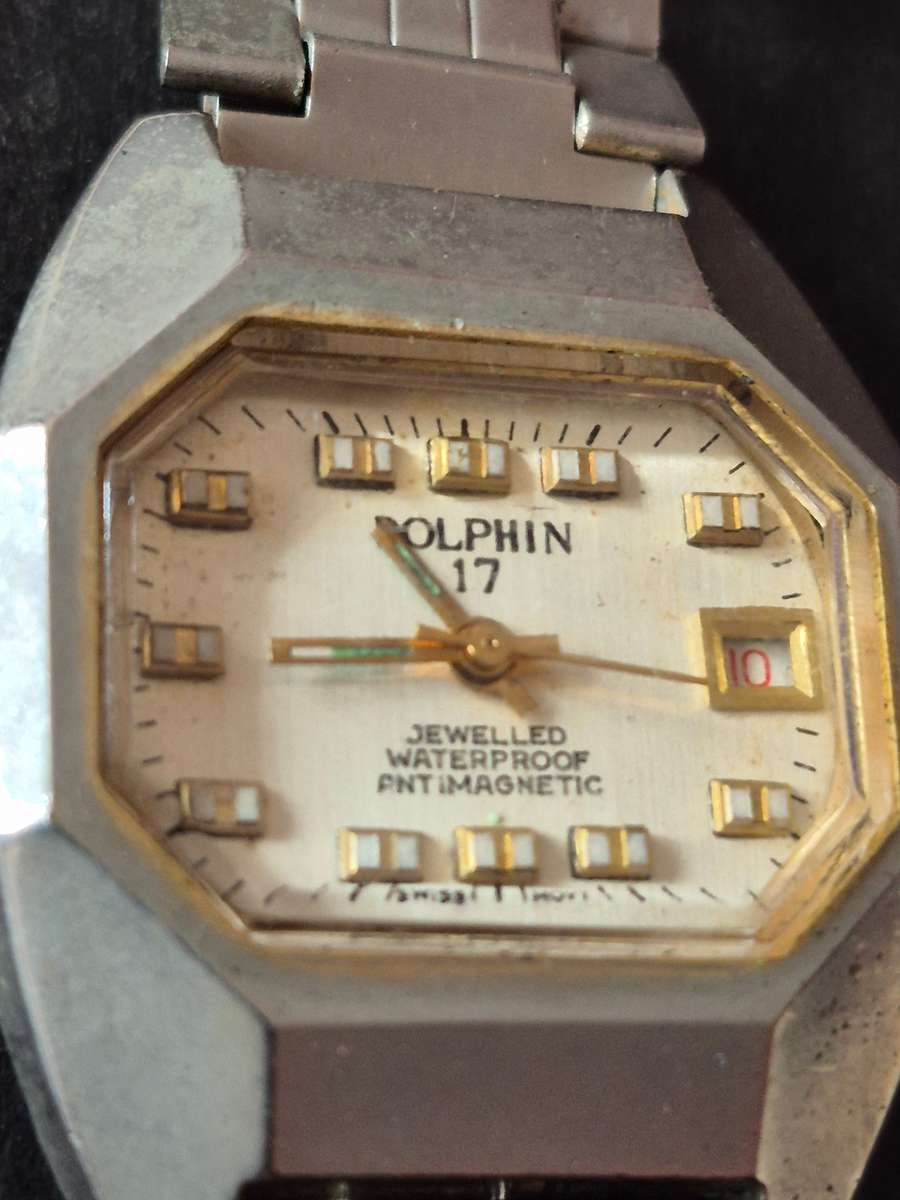 Vintage Dolphin 17 Jewelled Waterproof Antimagnetic Men's Wrist Watch (not working)