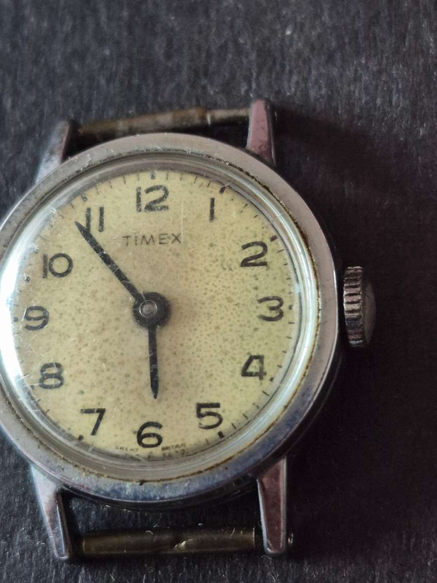 Vintage Timex Ladies Wrist Watch Great Britain (not working)
