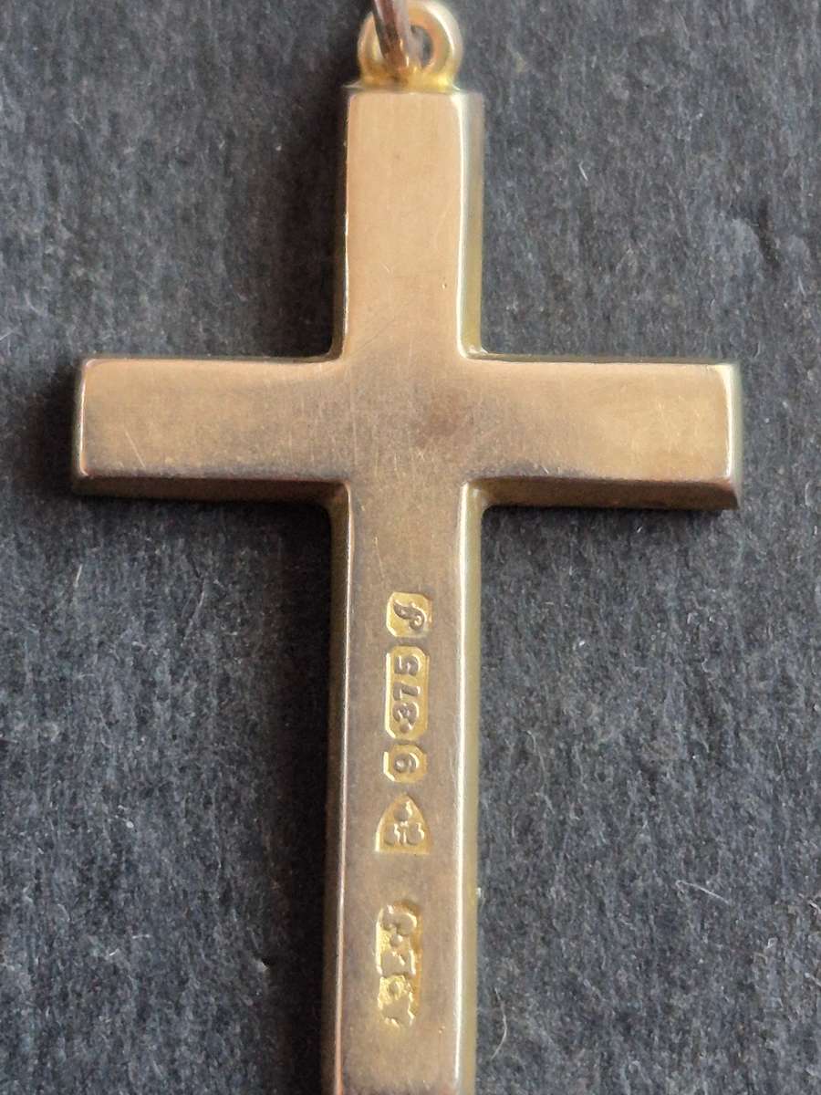 9ct Solid Gold Cross 0.9g