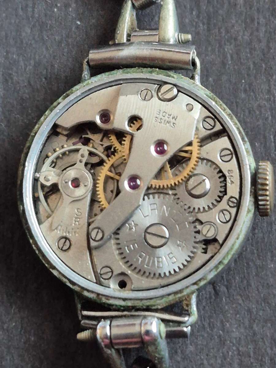 Vintage Ladies Lanco 15 Jewels Mechanical Wrist Watch (not working)