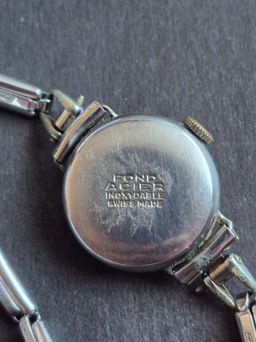 Vintage Ladies Lanco 15 Jewels Mechanical Wrist Watch (not working)