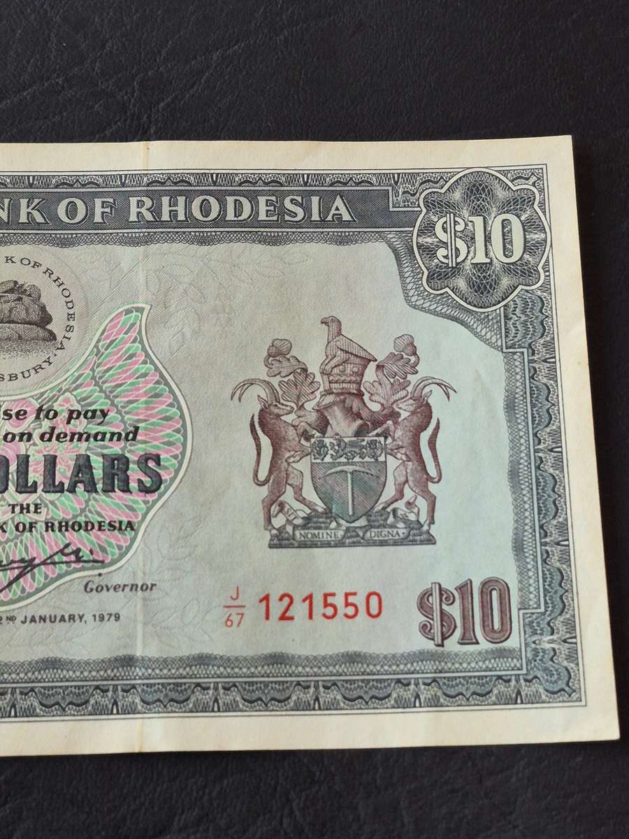 Reserve Bank of Rhodesia 10 Dollars Salisbury 2 January 1979 Bird Watermark (very nice condition)