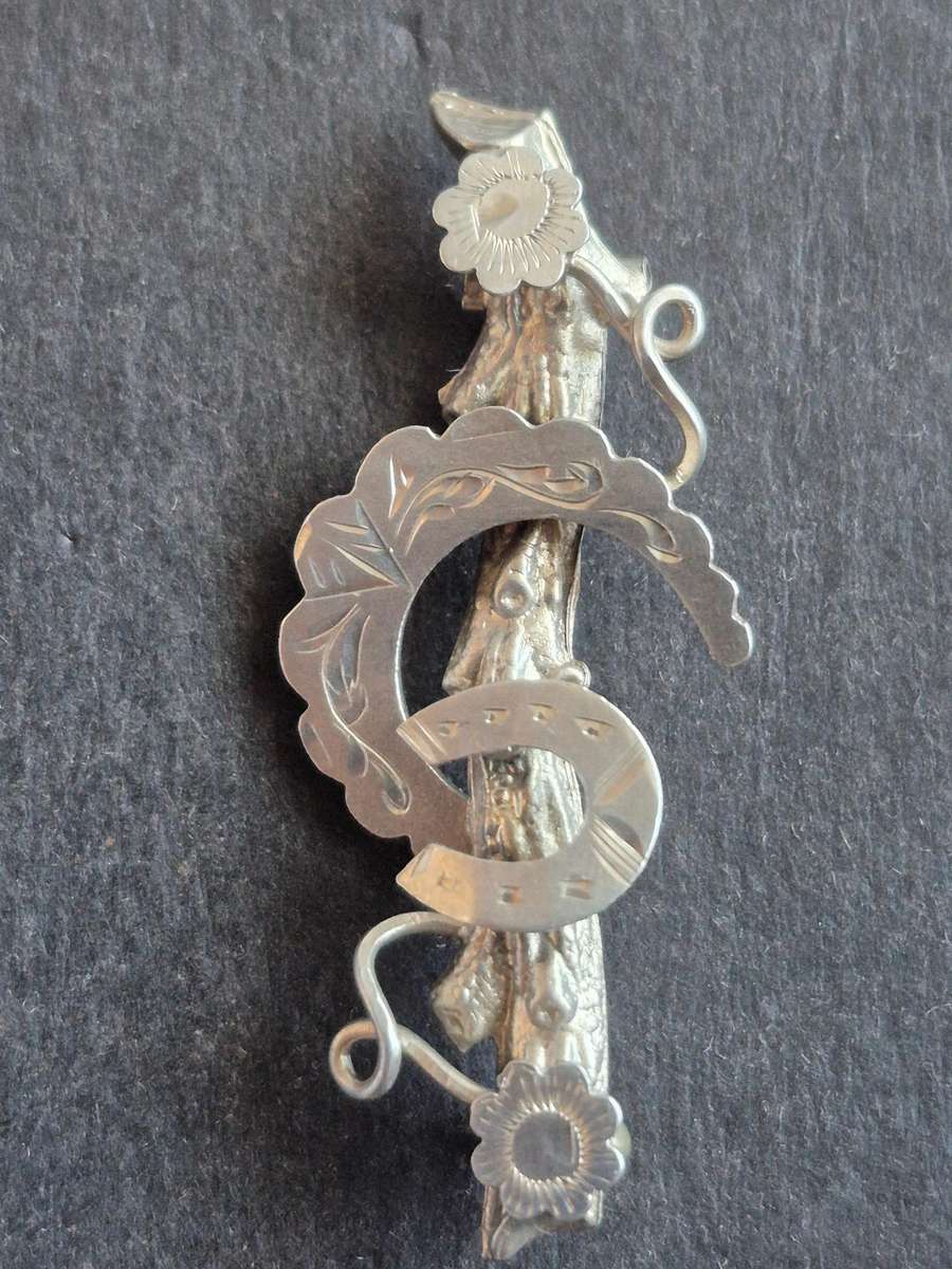 Vintage Hallmark Silver Pin Brooch 2g (missing pin)