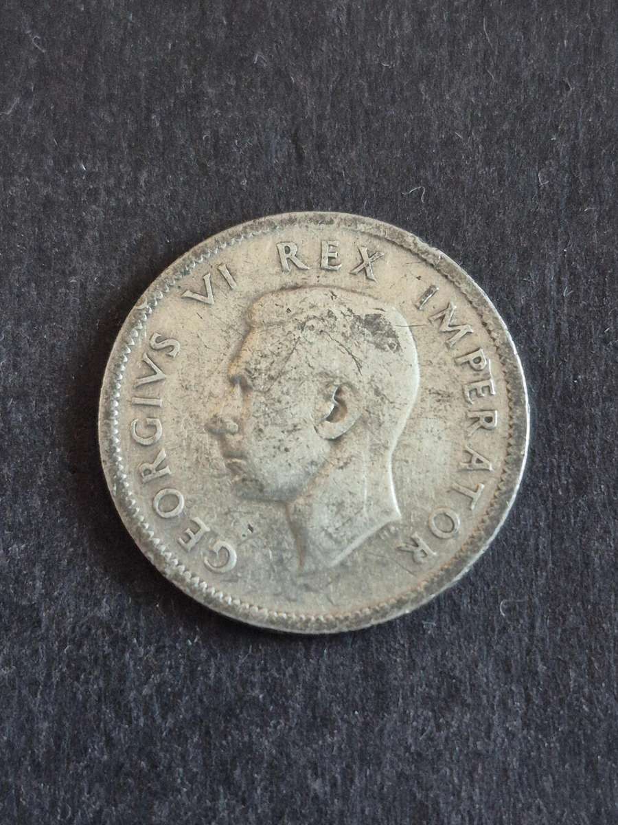 Union One Shilling 1944 (scarce date)