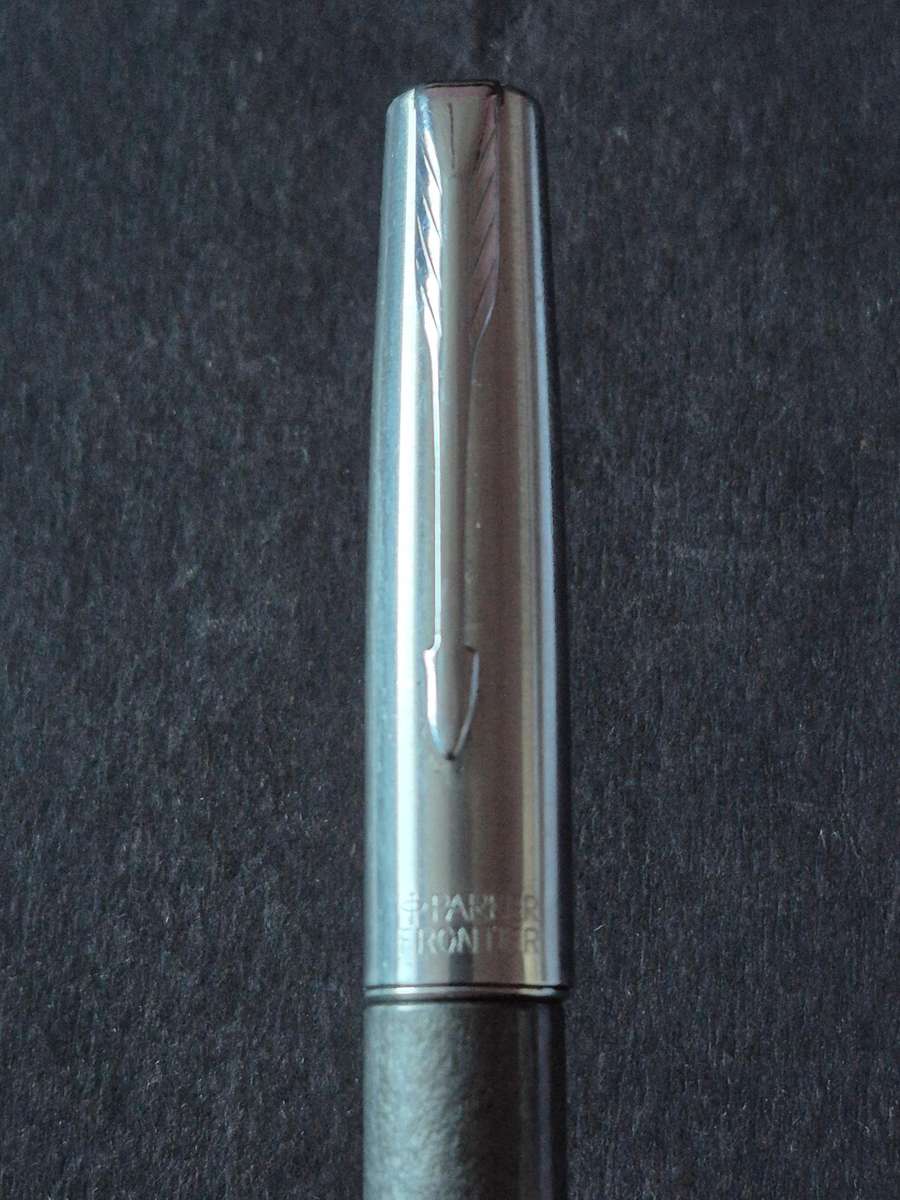 Vintage Parker Frontier made in USA Rollerball Pen (needs refill)