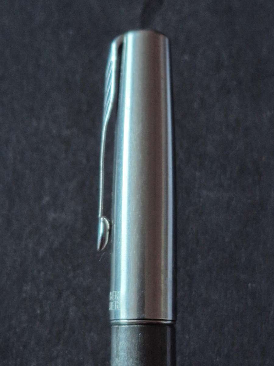 Vintage Parker Frontier made in USA Rollerball Pen (needs refill)