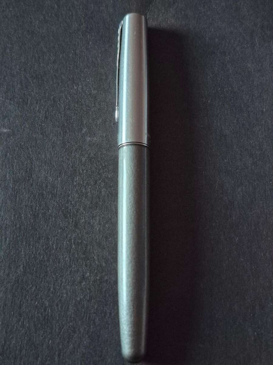 Vintage Parker Frontier made in USA Rollerball Pen (needs refill)