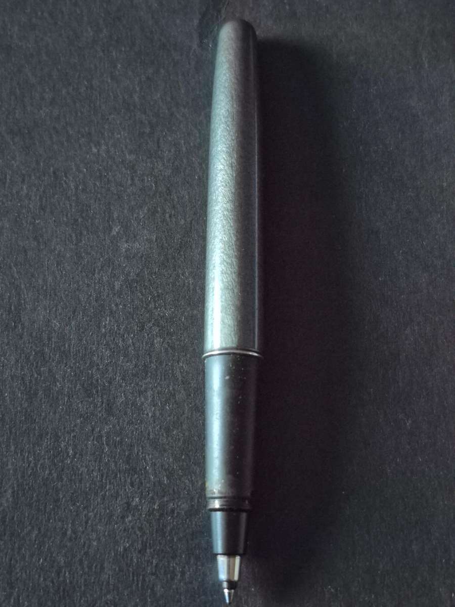 Vintage Parker Frontier made in USA Rollerball Pen (needs refill)