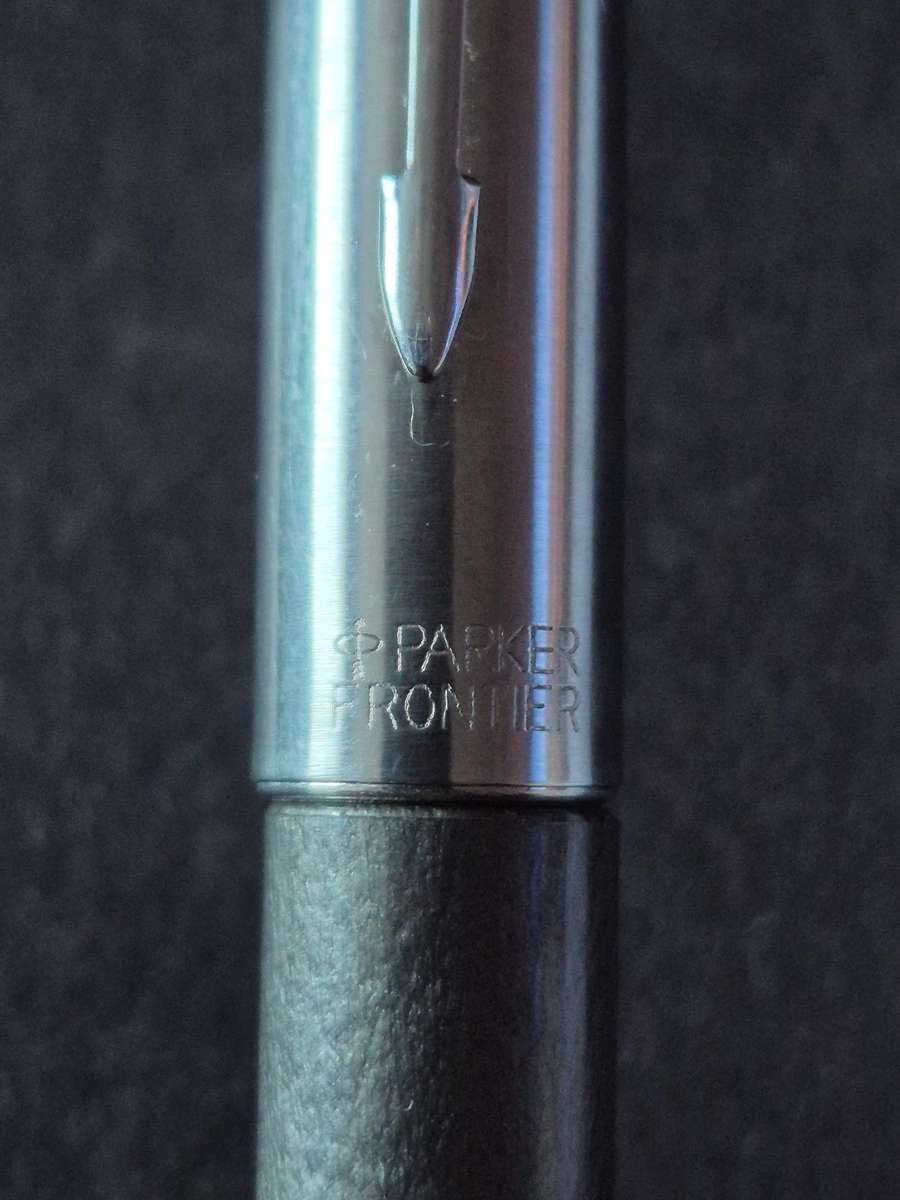 Vintage Parker Frontier made in USA Rollerball Pen (needs refill)